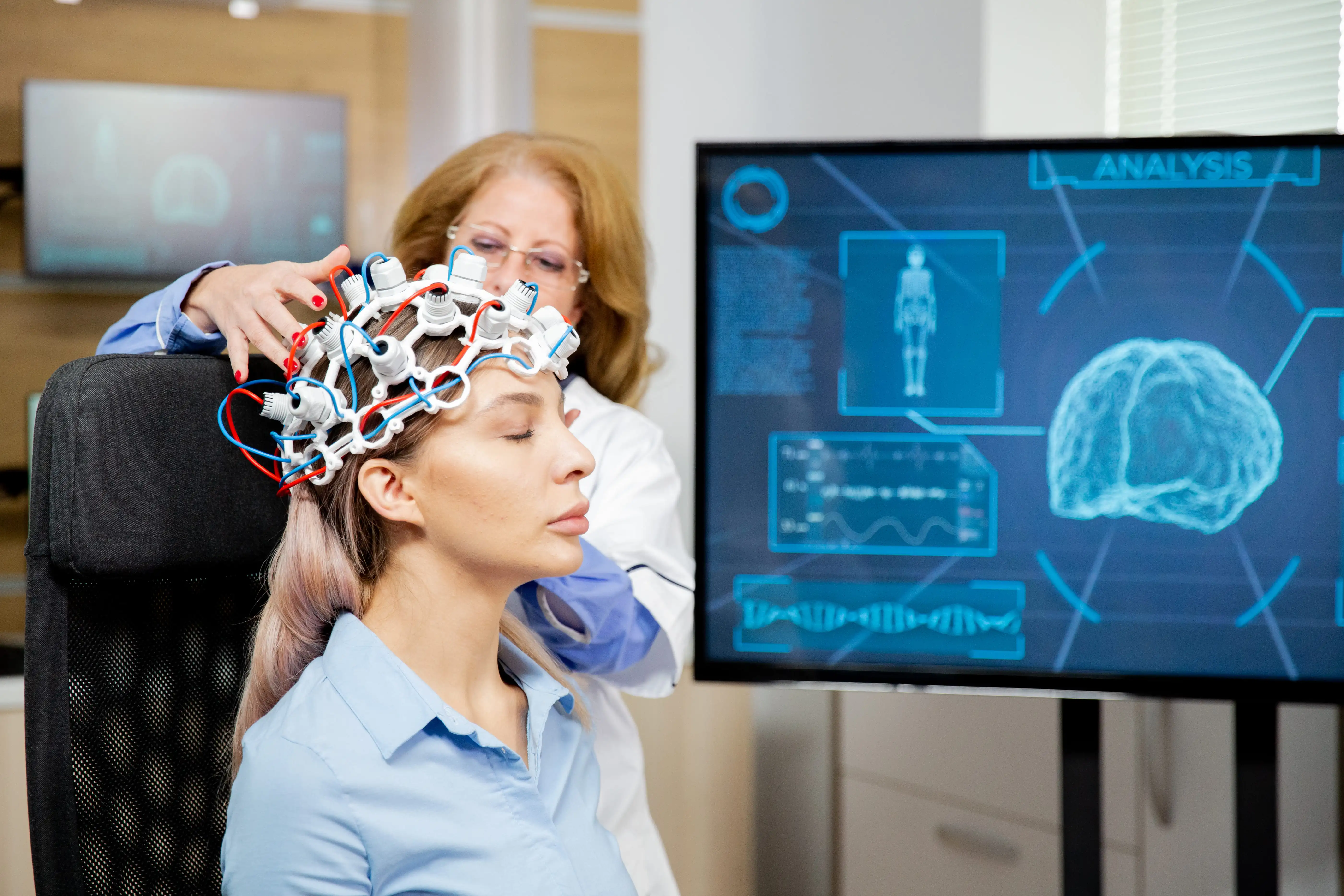 Neurology specialist performing brain scan diagnosis for a patient, supported through international treatment coordination by 360Five Medicare